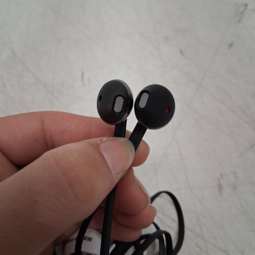 JBL BY HARMAN TUNE 205 WIRED IN-EAR HEADPHONES WITH ONE-BUTTON REMOTE/MIC WITH HANDSFREE CALLING - GREY (MODEL: ‎JBLT205BLKAM) image 3