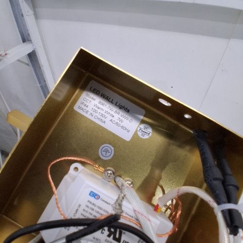 LED WALL PICTURE LIGHT - 15.5", 7W, 3000K WARM WHITE, HARD-WIRED, ADJUSTABLE SWING ARM - BRASS (MODEL: 9961-7W-BR-WW-D) image 2