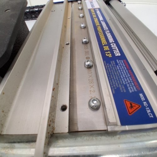KING CANADA PROFESSIONAL LAMINATE FLOORING CUTTER - 13" - (MODEL: KC-13LCT) image 3