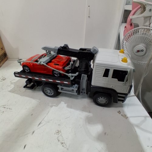 DRIVEN BY BATTAT TOW TRUCK TOY WITH CRANE ARM - GREY/BLACK/WHITE/RED image 3