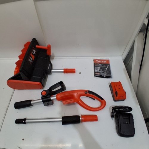 VOLTASK CORDLESS ELECTRIC SNOW SHOVEL WITH 1 BATTERY & CHARGER - 13" - 24V - BLACK/ORANGE (MODEL: CSS001-130OR-CAVK/SS-20B) image 3