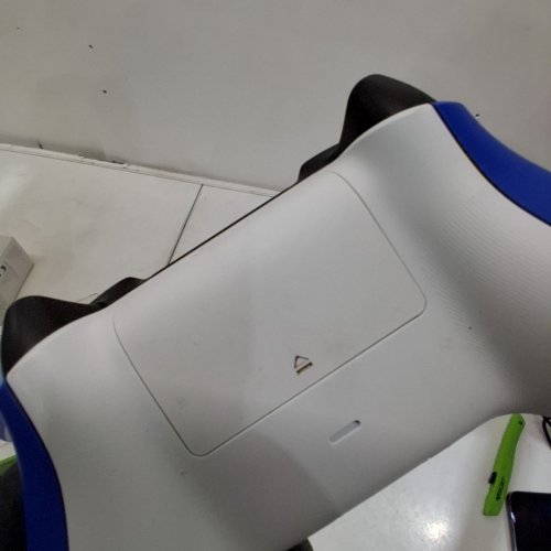 XBOX ONE CORE CONTROLLER - SHOCK BLUE image 5
