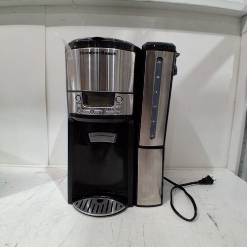 HAMILTON BEACH 47950 12-CUP BREWSTATION COFFEE MAKER WITH REMOVABLE RESERVOIR, BLACK AND STAINLESS STEEL image 3