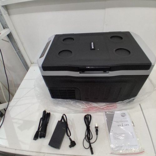 FRIGIDAIRE 2-IN-1 PORTABLE COMPRESSOR FRIDGE FREEZER - 21L - 110-240V - BLACK - (MODEL:EFRCC210-BLACK) image 3