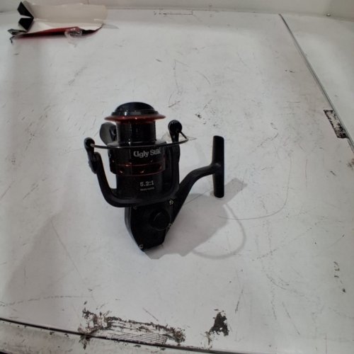UGLY STIK UGX30 SPINNING REEL * REEL ONLY * - 5.2:1 GEAR RATIO - 6LBS LINE - HOLD UP TO 140YRDS OF LINE - BLACK/RED (MODEL: USGX30) image 2