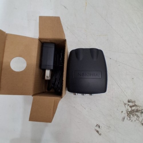 INSIGNIA RCA TO HDMI CONVERTER - BLACK (MODEL: NS-HZ330-C) image 4