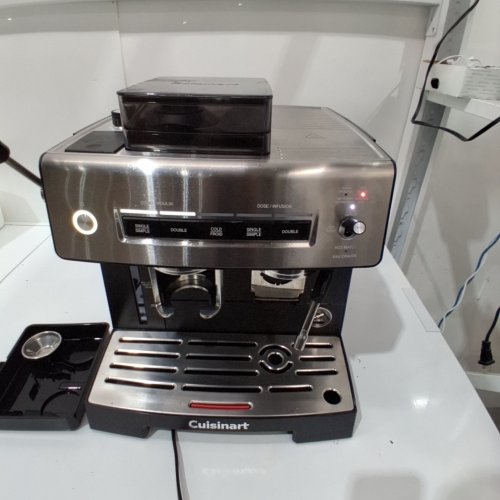 CUISINART ESPRESSO BAR GRIND & BREW ESPRESSO MAKER WITH MILK FROTHER - SILVER & BLACK (MODEL: EM-640C) image 2