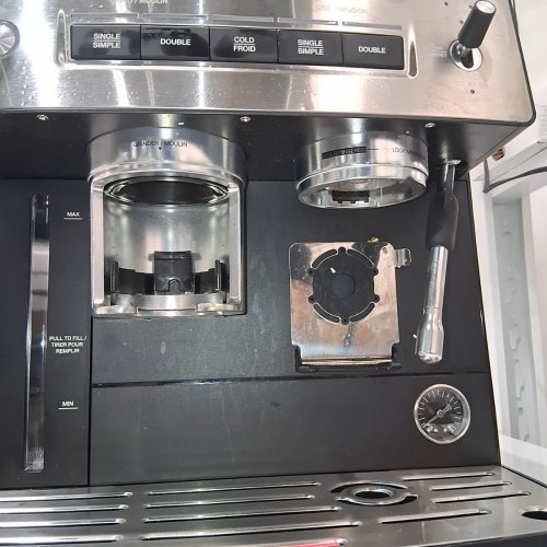 CUISINART ESPRESSO BAR GRIND & BREW ESPRESSO MAKER WITH MILK FROTHER - SILVER & BLACK (MODEL: EM-640C) image 5