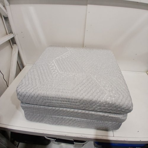 PREMIUM 4" THICK TRI-FOLD MATTRESS - 75" X 25" X 4" - GREY image 2