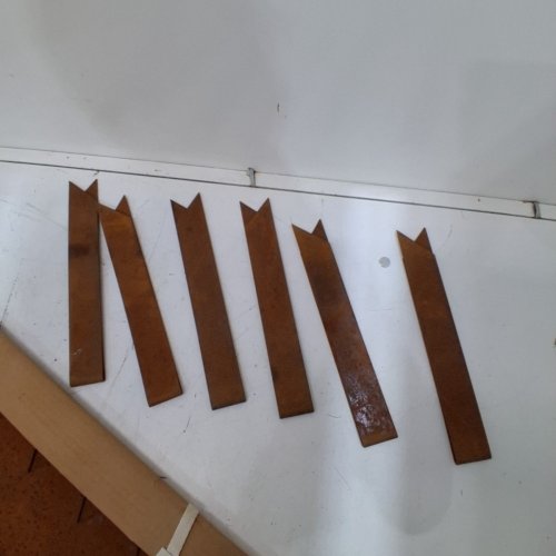 6PK WORTH GARDEN PRE-RUSTED 14-GAUGE COR-TEN STEEL LANDSCAPE EDGING - 40" X 8" - RUST RED (MODEL: K649B02) image 3