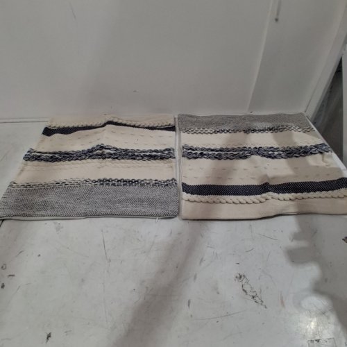 2PK WOVEN DECORATIVE PILLOW CASES - CREAM AND NAVY image 2