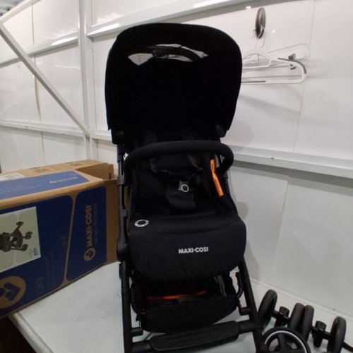 MAXI-COSI LARA ULTRA COMPACT FOLDABLE STROLLER - ESSENTIAL BLACK (MODEL: 01323CFNA) image 4