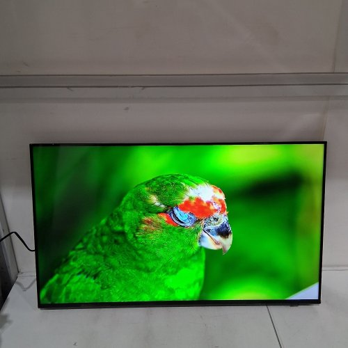 SAMSUNG CRYSTAL UHD U8000H 4K VISION SMART TV TELEVISION - 43" - BLACK (MODEL: UN43U8000HFXZC) image 9