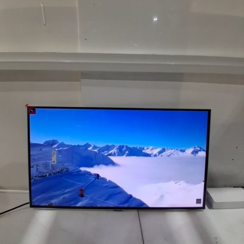 SAMSUNG 27" ODYSSEY OLED SILVER 4K UHD GAMING MONITOR, 0.03 MS, 240 HZ, SLIM METAL DESIGN, AMD FREESYNC PREMIUM PRO - SILVER (MODEL: S27FG810SN) image 5