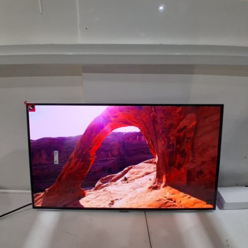 SAMSUNG 27" ODYSSEY OLED SILVER 4K UHD GAMING MONITOR, 0.03 MS, 240 HZ, SLIM METAL DESIGN, AMD FREESYNC PREMIUM PRO - SILVER (MODEL: S27FG810SN) image 6