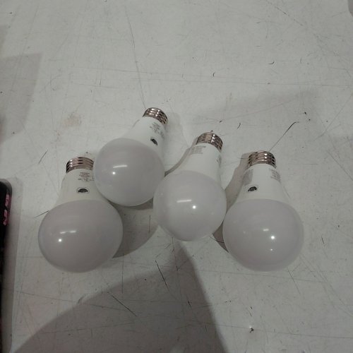 4PK AMERITOP DUSK TO DAWN LED LIGHT BULBS - 10W, 800 LM, 3000 K - WARM WHITE (ITEM: AT-101-4P) image 3