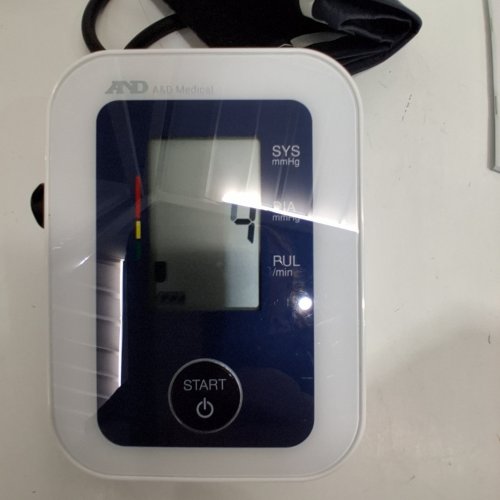 A&D MEDICAL BLOOD PRESSURE UPPER ARM MONITOR FOR HOME USE - BLACK/WHITE - (MODEL: UA-651CN) image 2