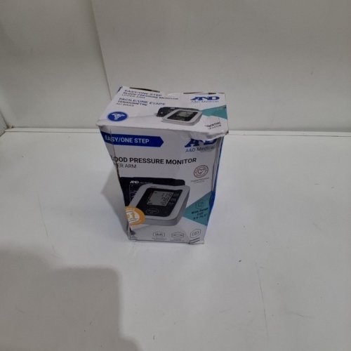 A&D MEDICAL BLOOD PRESSURE UPPER ARM MONITOR FOR HOME USE - BLACK/WHITE - (MODEL: UA-651CN) image 4