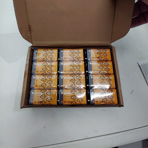 24PK AMAZON BASICS ALKALINE 9 V BATTERIES image 2