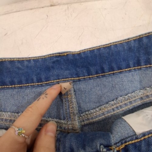 WOMAN'S MID LENGTH DENIM SKIRT - LARGE - BLUE image 3
