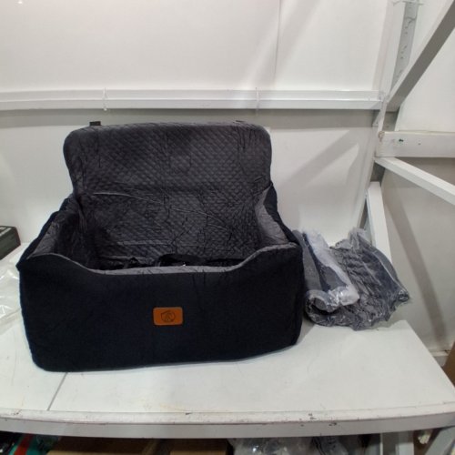 SOLALUZ DOG BOOSTER CAR SEAT - 26' X 18" - BLACK image 3