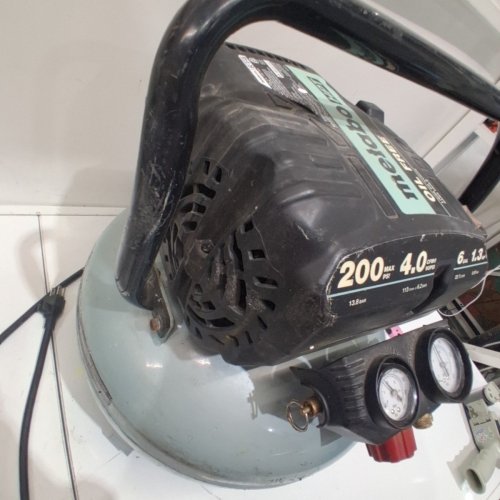 METABO HPT "THE TANK" PANCAKE AIR COMPRESSOR - 200PSI / 6 GALLON - GREY (MODEL: EC914S) image 7