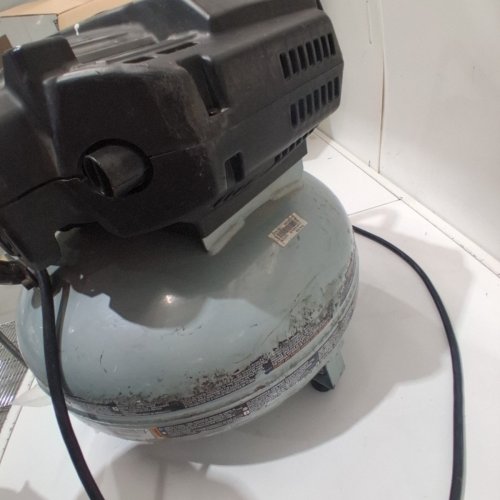 METABO HPT "THE TANK" PANCAKE AIR COMPRESSOR - 200PSI / 6 GALLON - GREY (MODEL: EC914S) image 8