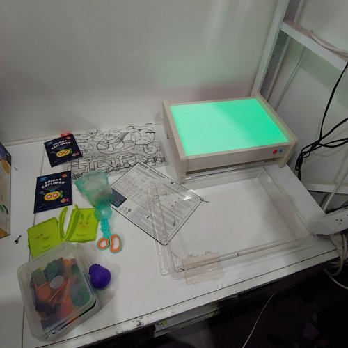 79PC BATTAT EDUCATION BRIGHT EXPLORER LIGHT BOX PLAYSET - AGES 3+ - MULTICOLOUR (MODEL: ‎BE3737Z) image 3
