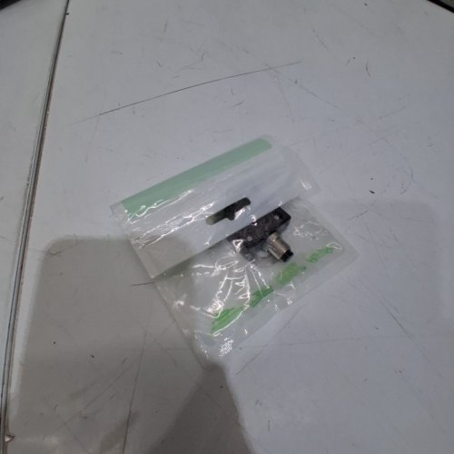 PUSH BUTTON THERMAL CIRCUIT BREAKER - 125-250V - BLACK image 4