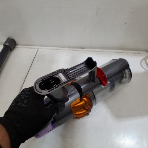 DYSON V15 DETECT PLUS CORDLESS MULTI-PURPOSE VACUUM CLEANER WITH ATTACHMENTS - GREY (MODEL: SV47) image 6