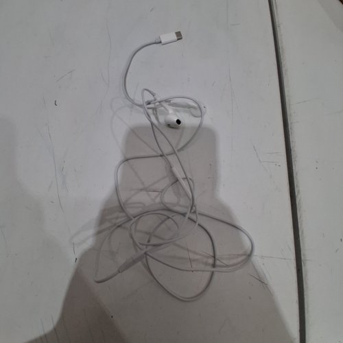 APPLE EARPODS WIRED EARBUDS WITH USB-C CONNECTOR - WHITE (MODEL: A3046) image 2