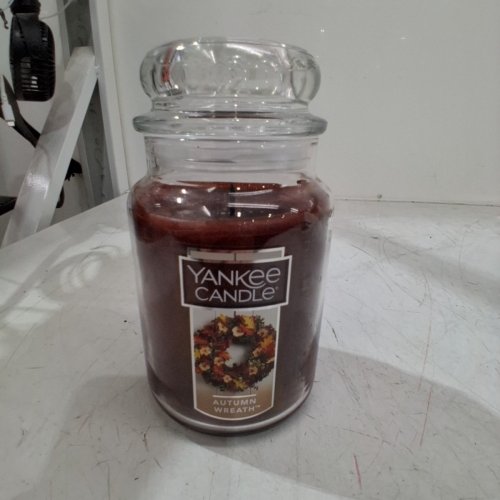 YANKEE CANDLE SCENTED CANDLE - 22OZ - AUTUMN WREATH image 2