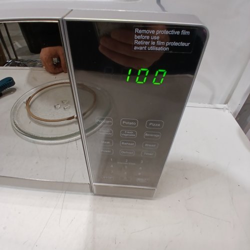 TOTAL CHEF COMPACT COUNTERTOP MICROWAVE OVEN - 700W 0.7CF - SILVER ( MODEL: TCMO-07SS) image 2
