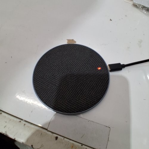 ONN WIRELESS CHARGING PAD FOR SMART DEVICES USB C - 15W - 3.3FT - BLACK - (MODEL: 51019125) image 2