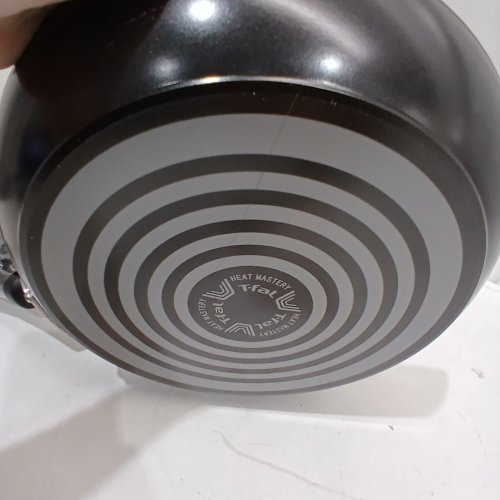 3PC T-FAL ELITE CERAMIC NON-STICK SKILLET SET - 8"/9.75"/11.25" - BLACK/RED (MODEL: 8899888) image 4