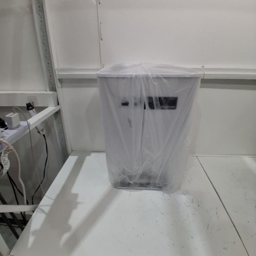 SIMPLEHUMAN RECTANGULAR KITCHEN STEP TRASH CAN WITH LINER POCKET - 45L - WHITE (MODEL: CW1387) image 4