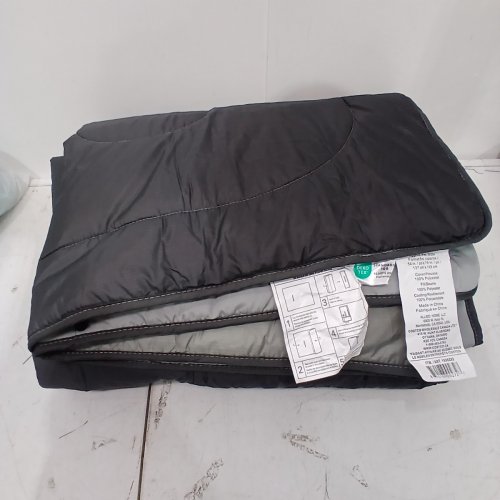 BELOW ZERO 2-IN-1 WEARABLE HOODED OUTDOOR BLANKET - 54" × 76" - GREY FADE (MODEL: 1896292) image 2