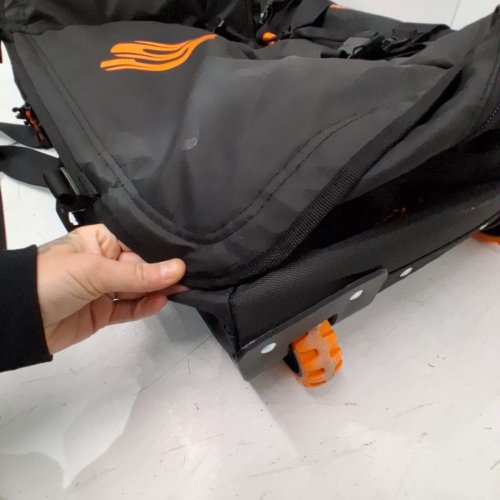 SKECHERS 28" ROLLING DUFFLE WITH TROLLEY HANDLE - BLACK, ORANGE (MODEL: 1779154) image 3