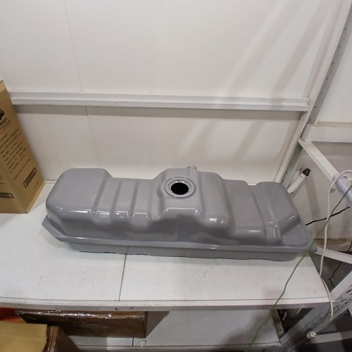 SPECTRA PREMIUM FUEL TANK FOR SELECT GENERAL MOTORS PICKUP TRUCKS (SEE PHOTOS) (MODEL: GM23B) image 2