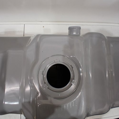 SPECTRA PREMIUM FUEL TANK FOR SELECT GENERAL MOTORS PICKUP TRUCKS (SEE PHOTOS) (MODEL: GM23B) image 3