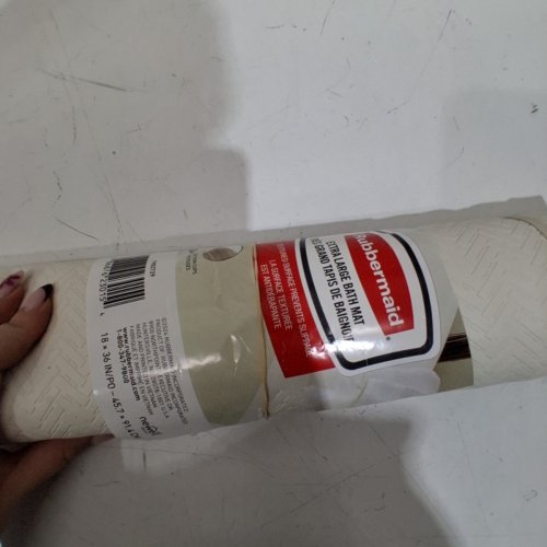 RUBBERMAID SUCTION CUP BOTTOM BATH MAT - 18" X 36" - OFF-WHITE image 3