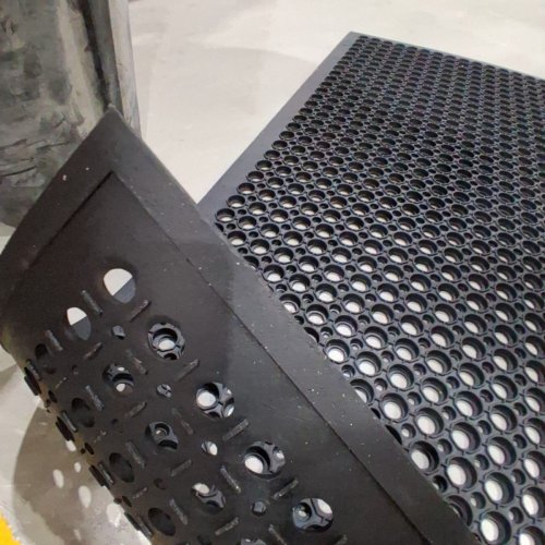 ANTI FATIGUE DRAINAGE NON SLIP FLOOR MAT - 5FT X 3FT - BLACK image 3