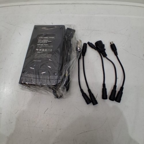 TNVODEJO LI ION BATTERY CHARGER MULTIPLE PLUGS - 67.2V - 5A - BLACK (MODEL: LI16S50A(B)) image 2