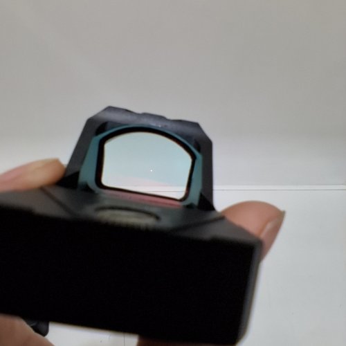 UUQ MINI REFLEX RED DOT SIGHT SHAKE AWAKE OPTIC SIGHT- FOR RIFLES PISTOLS AND SHOTGUNS 2MOA- FOR RMR- 20 MM- BLACK (MODEL: HD1080) image 2