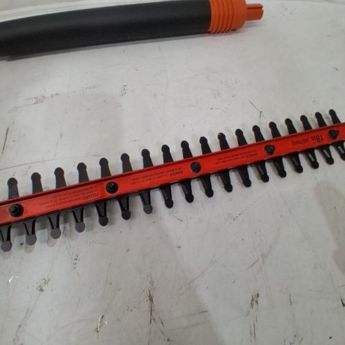 BLACK+DECKER LITHIUM MAX CORDLESS POLE HEDGE TRIMMER - 18" BLADE - 20V - ORANGE (MODEL: LPHT120) image 4