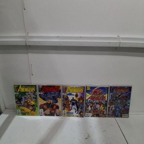 10 ASSTD MARVEL COMIC BOOKS - AVENGERS #2,4,5,6,7,8,10,13,14,15 - VARIOUS AUTHORS image 3