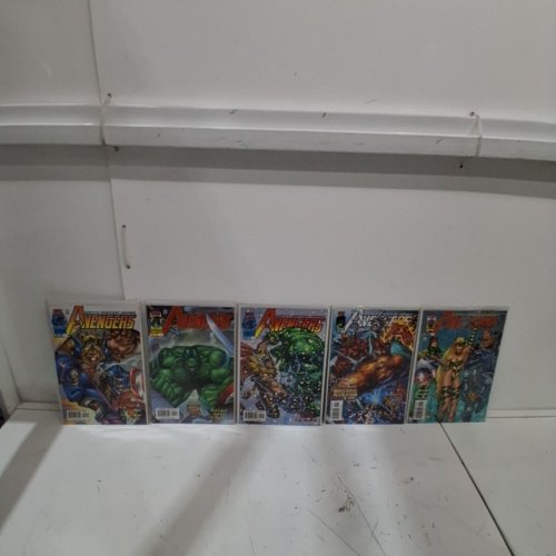 10 ASSTD MARVEL COMIC BOOKS - AVENGERS #2,4,5,6,7,8,10,13,14,15 - VARIOUS AUTHORS image 4