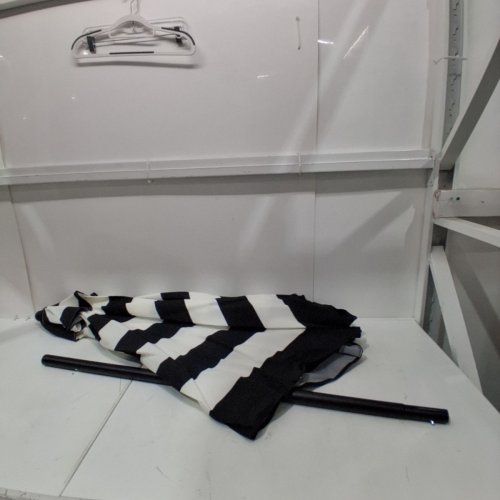 HOMETRENDS ROUND PUSH-UP MARKET PATIO UMBRELLA - 7.5FT - WHITE/BLACK STRIPES - (MODEL: UTS11501C-STE) image 2