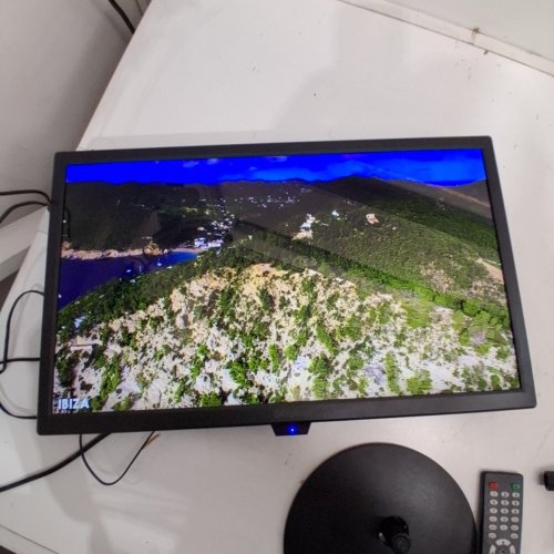 SKITPHRATI 20" MONITOR WITH VGA/HDMI/RCA - 60HZ - 1600 X 900 - BLACK image 5