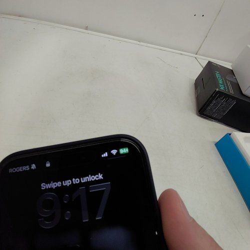 ANKER ULTRA-SLIM MAGNETIC POWER BANK - 10,000 MAH, 30W USB-C, 15W MAGSAFE - BLACK image 2